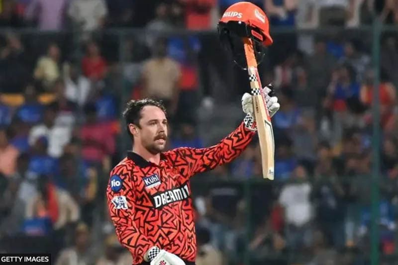 සන්රයිසස් හයිද්‍රාබාද් : IPL පිටියේදී යළි අලුත් කළ වාර්තා