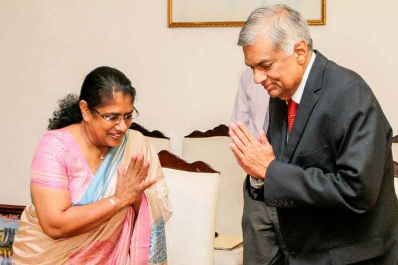 තලතා අතුකෝරළ සජබ අතහැර ගියේ ඇයි...? (විඩියෝ)