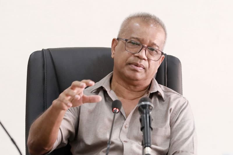 'ටොපේ ටොප් එකට වැඩේ වෙනවා කියලා මම කියන්නෙ නෑ' - ඇමති ලාල්කාන්ත