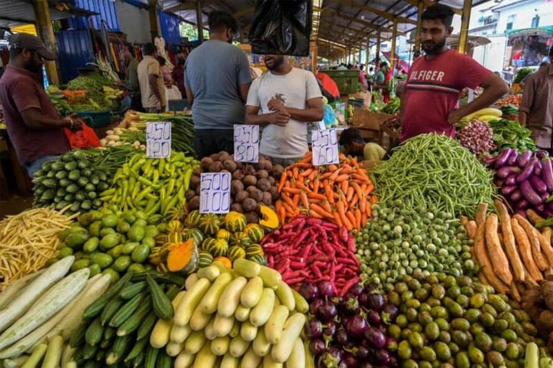 වියළි කාලගුණය නිසා දඹුල්ල ආර්ථික මධ්‍යස්ථානයේ එළවළු තොග සීඝ්‍රයෙන් පහළට
