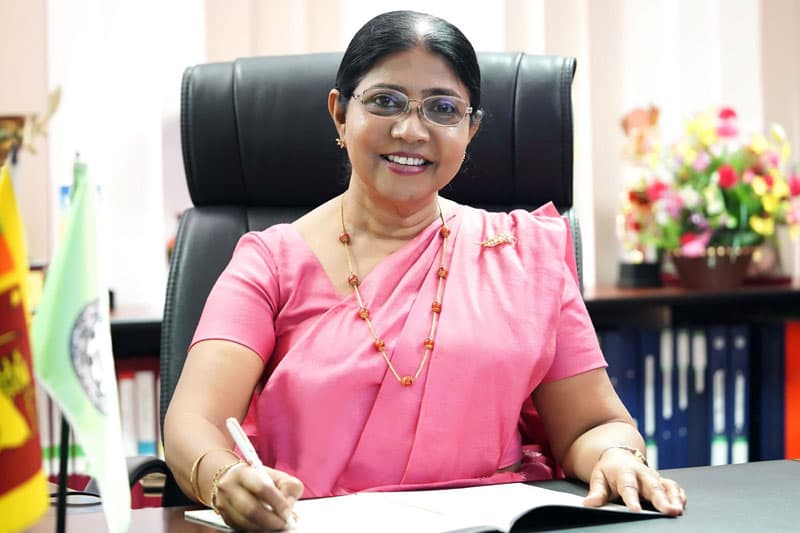 ජාතික අධ්‍යාපන ආයතනයේ අධ්‍යක්ෂ ජනරාල්වරිය තාවකාලිකව ඉල්ලා අස්වෙයි