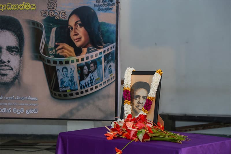 1983 කළු ජූලියෙන් පණපිටින් ගිනි තැබූ සිනමාකරු කේ. වෙන්කට් අනුස්මරණය කෙරේ!