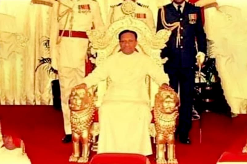 'Subaltern' මුදියන්සෙලාගේ 'පීඩිත' පැලැන්තියේ 'ප්‍රේමදාස රජ ගමන' | Kusal Perera