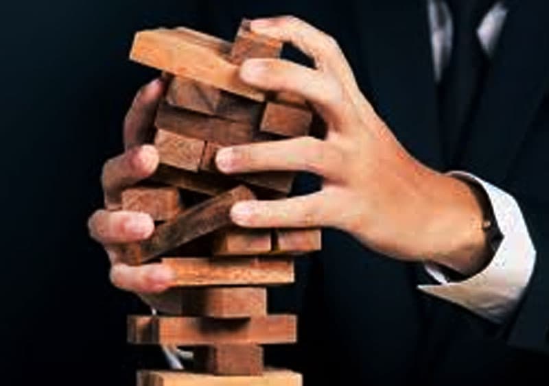 රාජ්‍ය ව්‍යවසාය පෞද්ගලීකරණය කෝකටත් තෛලයක්ද? (01) - (රංජිත් හේනායකආරච්චි)
