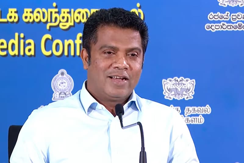 රෝහලේ ඉන්නතාක් විමර්ශන බෑ: සලේගේ රැඳවුම් කාලය දීර්ඝ විය හැකියි - ඇමති නලින්ද