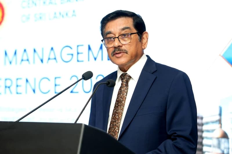 අර්බුදයකදී වටින්නේ සල්ලි විතරක් නෙවෙයි ‘කාලයයි’ - මහ බැංකු අධිපති