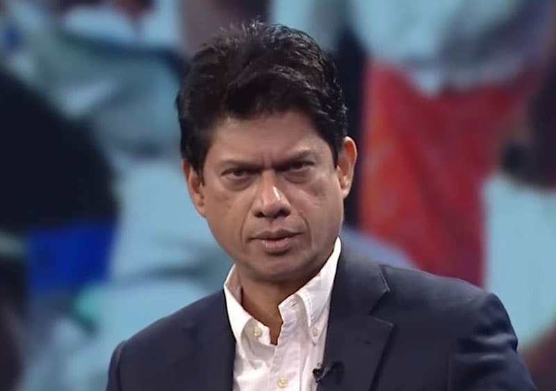 මහා­චාර්ය අර්ජුන SLADA සභා­පති තන­තුර අත්හ­රියි