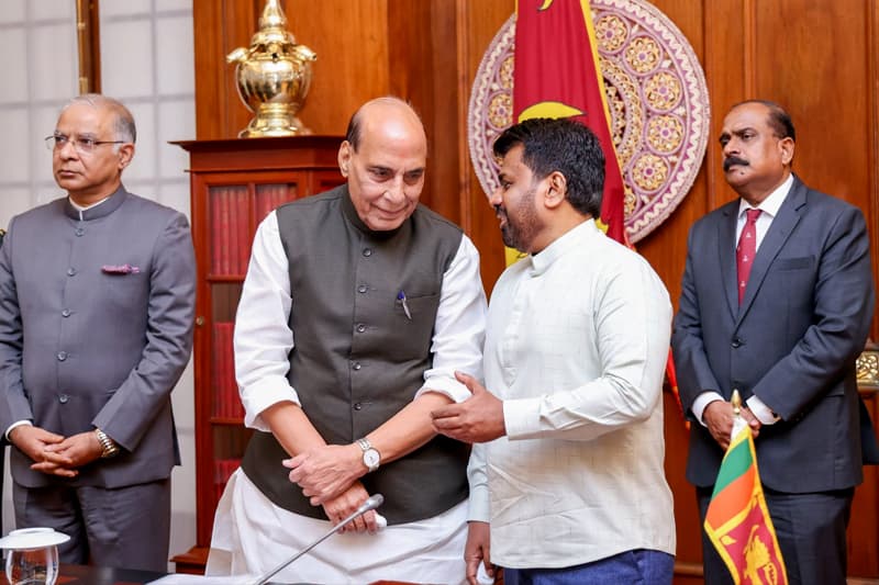 ඉන්දු - ලංකා ආරක්ෂක ගිවිසුම් ගැන පෙරටුගාමීන්ගෙන් ප්‍රශ්න කිරීමක්