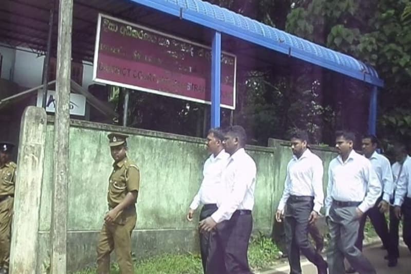 බුද්ධි අංශ නාමයෙන් අපරාධකරුවන් නිදහස් කරගැනීමේ රාජපක්ෂ මතවාදය