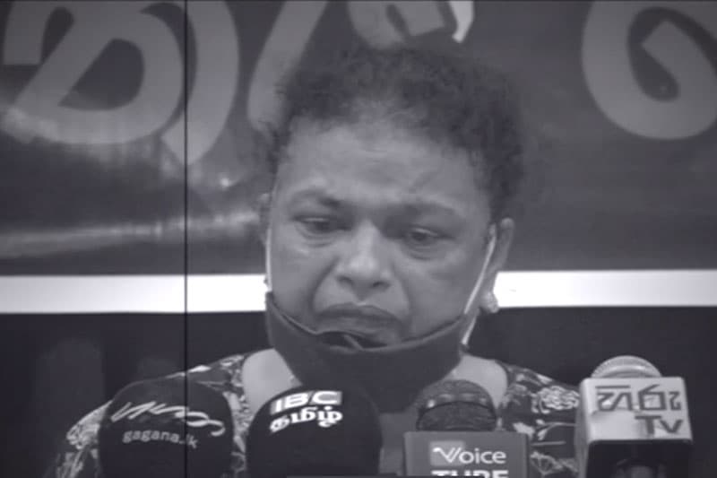 අම්මාවරුනේ...