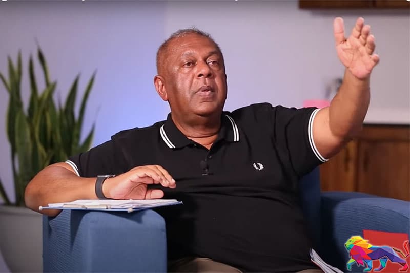 ''ජනාධිපති ධුරය ඉවත්කළ යුතුමයි. ඒක කරයි කියලා මට විශ්වාස මං විතරයි''