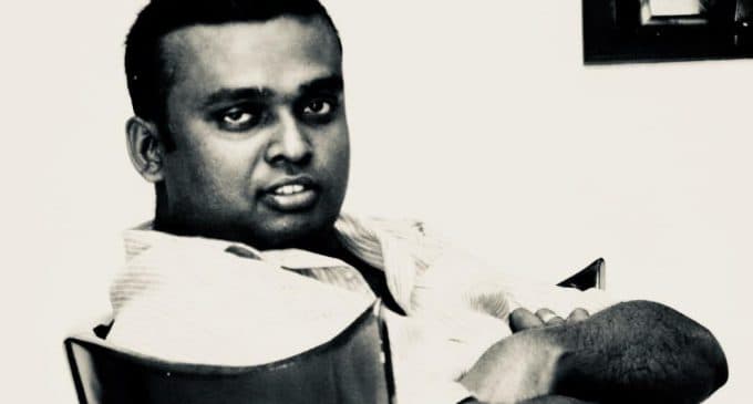 මිනිස්කම සුවදවත් කළ දයාබර චාමර!