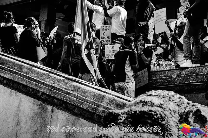 'රටක් වැටෙන හැටි' සින්දුව වයිරල් වේ : අරගලයට ආදරෙන් by SKITZO SL