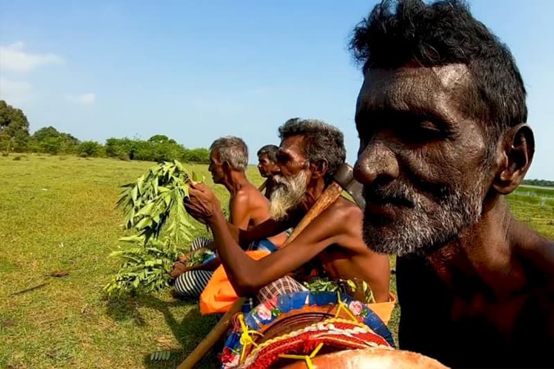 ලක්දිව මුහුදු වැද්දෝ : ප්‍රථම සමාජ මාධ්‍ය හෙලිදරව්ව (කිංස්ලිගේ වැඩක්)