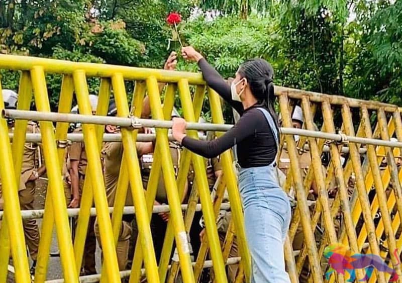 අලුත් පරපුර පියවර ගණනක් ඉදිරියට! - (Mahesh Hapugoda)