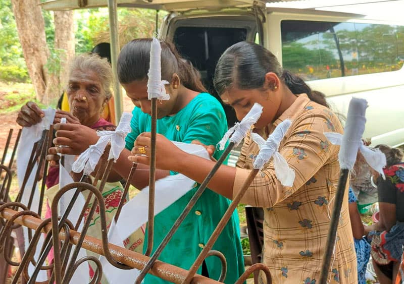 දෙමළ මහවිරු සැමරුම 27 ඉරිදා යාපනයේදී මහ ඉහලින්