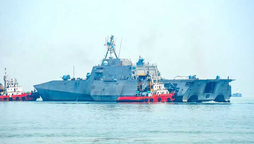 ඇමෙරිකානු යුද නැව් සහ බ්‍රික්ස් මැද කොළඹ සිරවීම
