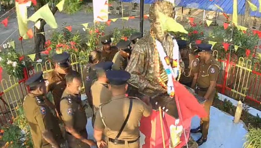තිලීපන් පිළිමය ඉවත් කිරීම: 'සිංහල ජනතාවගේත් හිත් පෑරීමක්'