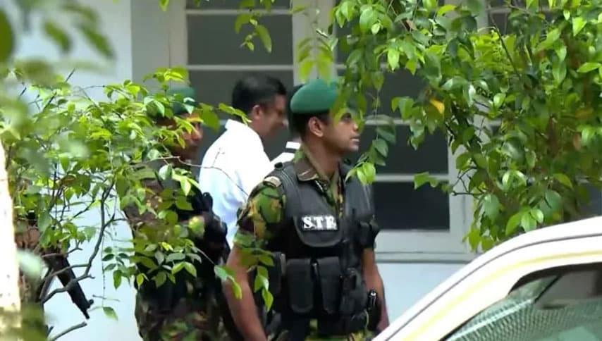 එක්නැළිගොඩ නඩුවේ සාක්ෂියට හිටපු බුද්ධි ප්‍රධානී සුරේෂ් සලේ අධිකරණයට