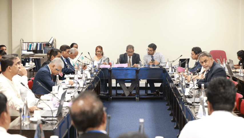 ප්‍රාග්ධන වියදම් මන්දගාමී වෙද්දී නව ප්‍රසම්පාදන නීතිය කරළියට