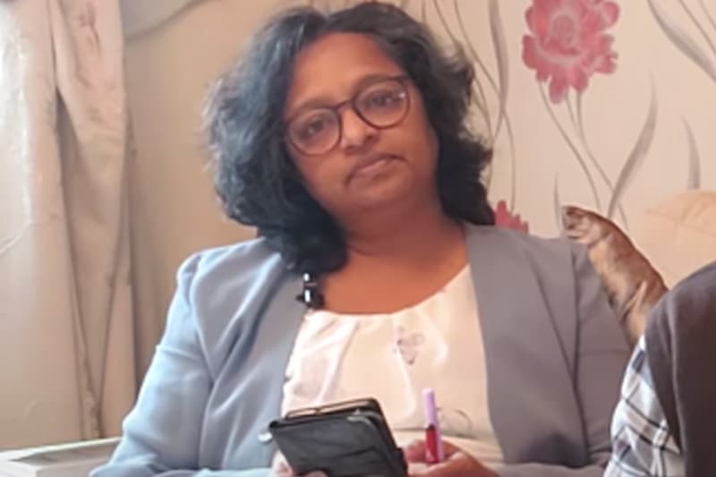සුදර්මා වීරක්කොඩි: ලන්ඩන් සිරකරුවන්ට මානසික උපදේශන සපයන ශ්රී ලංකා කලාකාරිය