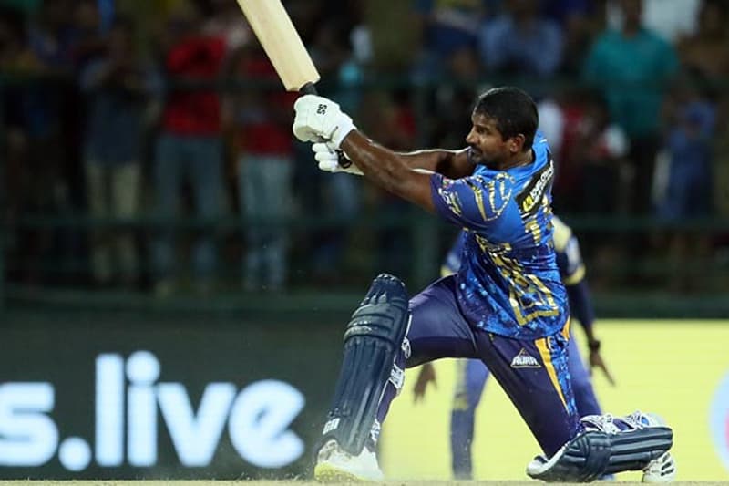 දඹුල්ල අවුරා තුන්වැනි ජය ලබයි - ප්රසාද ලකුණු සටහනේ පෙරමුණට