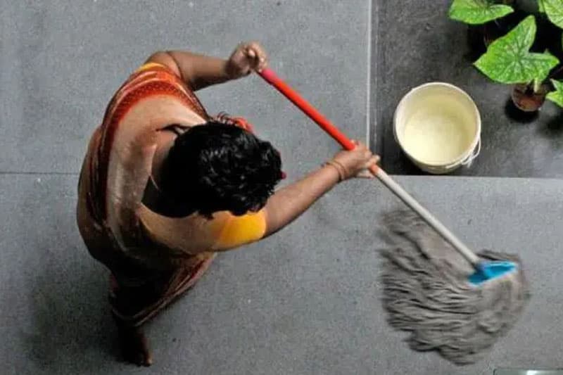 රට ගිහින් හම්බකරගෙන ආවට පස්සේ අනාථ වන ජිවිත - (සකීෆ් සාම්)