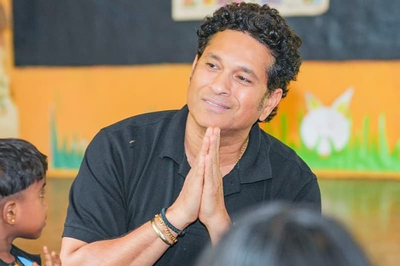 කපිල කුමාර කාලිංගගේ හීසරය : පරිස්සමින්, සචින්!