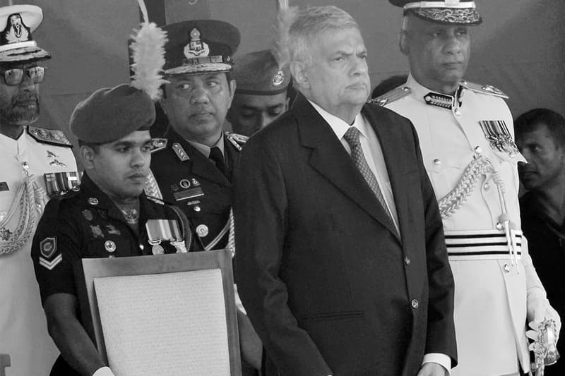 රනිල් වික්රමසිංහගේ තුන්කොන් ප්රහාරය - (ගාමිණී වියන්ගොඩ)