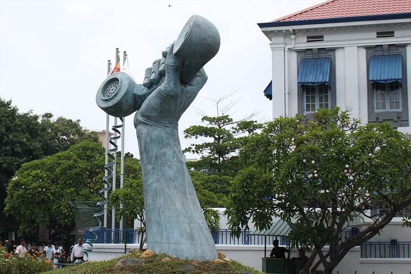 ශ්රී ලංකා ටෙලිකොම් රු. බිලියන 100ක් ඉක්ම වූ වාර්ෂික ආදායමක් !