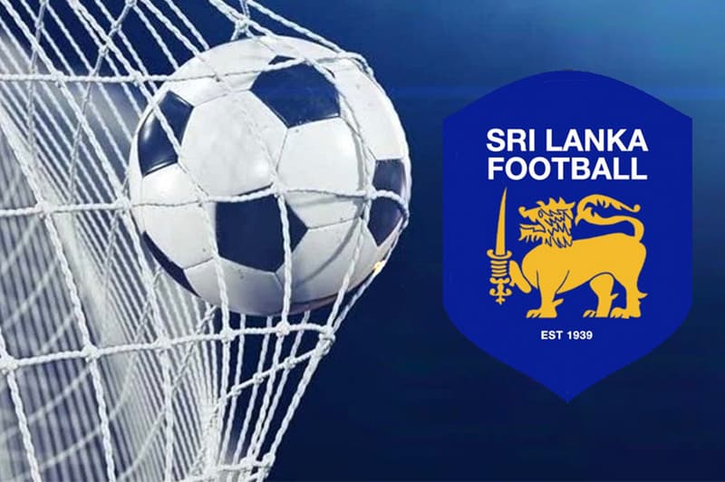 පාපන්දුව ගොඩගන්න ‘පස මිතුරෝ’ අද එකම මේසයක