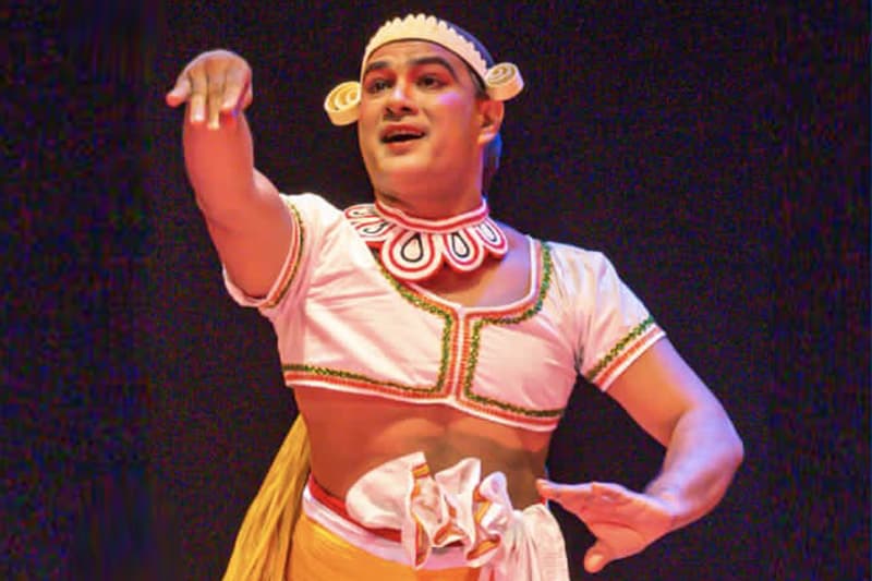හිතට වැටුන මිසයිල කොළඹට