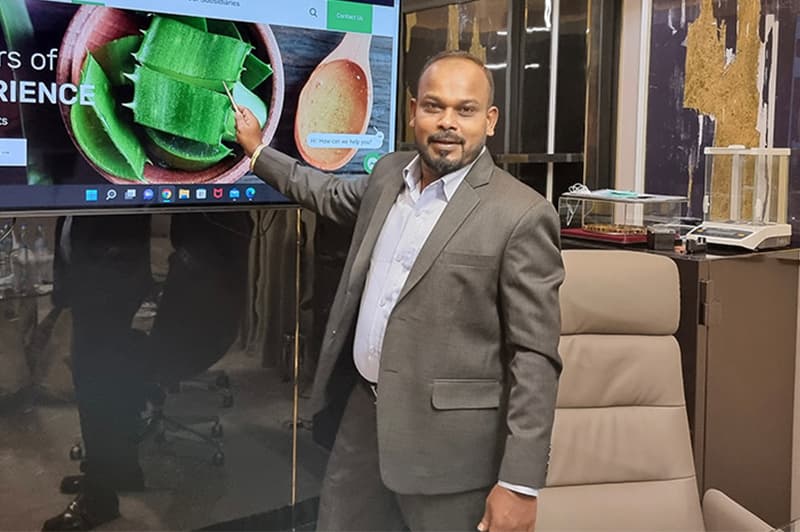 තාඹුගලගේ හයියට පොලිසියම බය වෙලා ! - (වීඩියෝ)