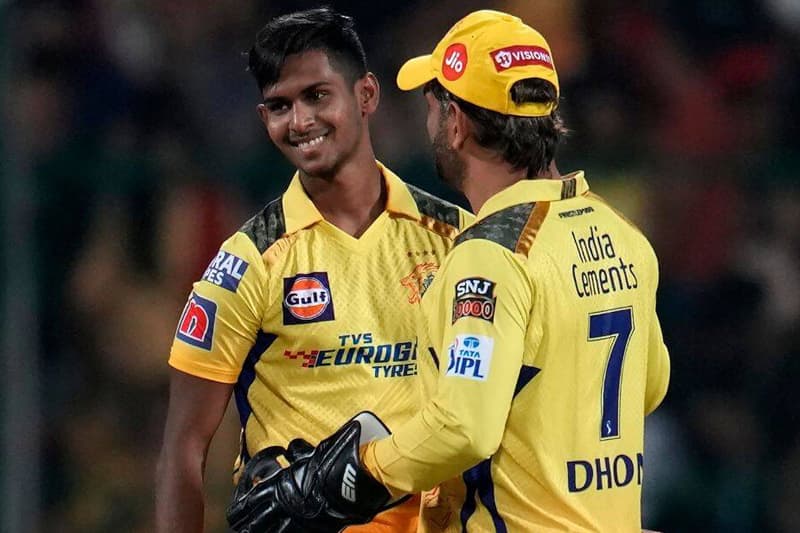 මහේන්ද්ර සිං ධෝනි, මතීෂගේ මවට දුන් පොරොන්දුව