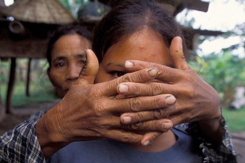 මැලේසියාවේ සැගවුන ලිංගික වෙළදපොල සහ බාල වයස් ගණිකා ව්යාපාරය - අපායේ කතාව 19 වැනි පරිච්ජේදය