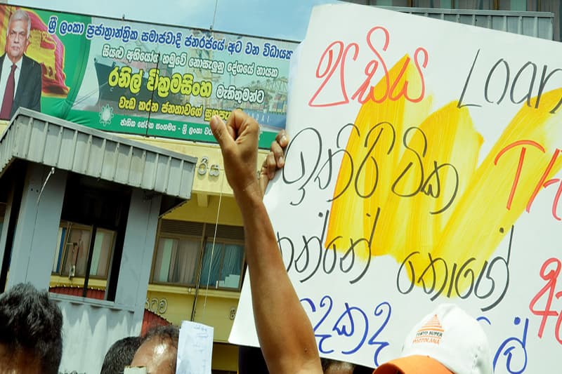 බොරුකාරයින්ගෙන් රට බේරා ගැනීමට නම්....- (කුසල් පෙරේරා)