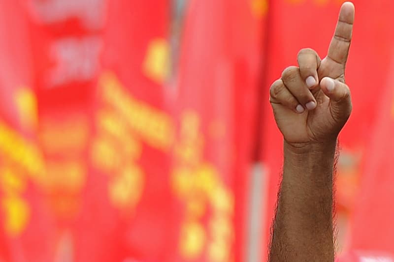 කම්කරු දිනය කාට ද ? මොකට ද ?