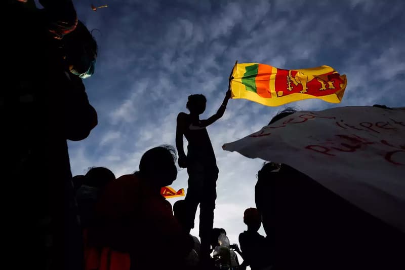 මේ කොයි යන්නේ නැත අප දන්නේ - (ධම්ම දිසානායක)