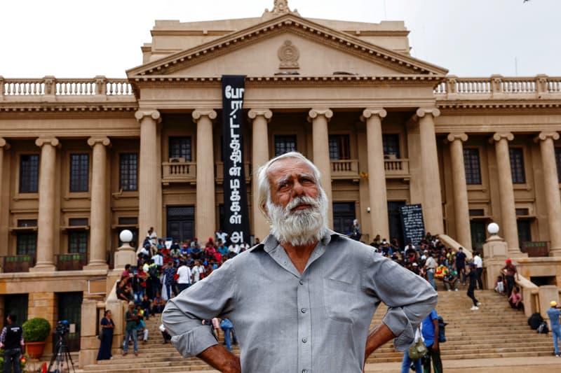 එදා මැයි නවය සහ මෙදා මැයි නවය - (ජයසිරි අලවත්ත)