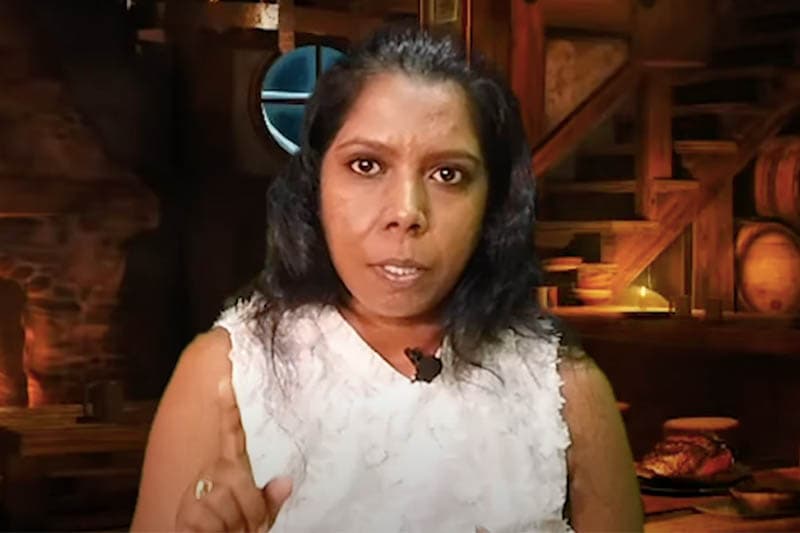 මුළු රටේම කැමෙලියා ලා ගැන විරාජිනී කියන කතාව (වීඩියෝ)