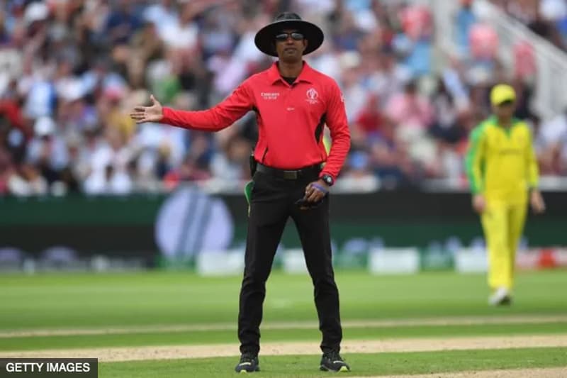 ලෝක කුසලාන ක්රිකට් විනිසුරන් අතරට තේරුණු ලංකාවේ 'උනන්දුවා'
