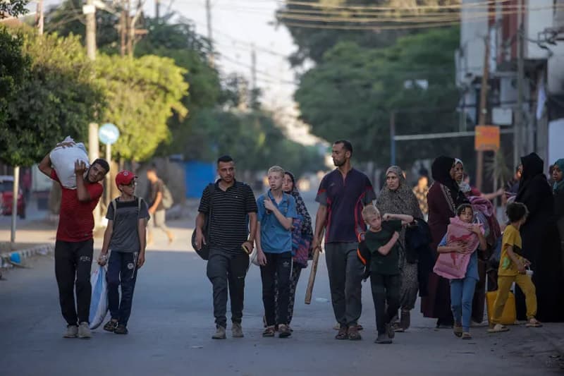 ඊශ්රායල විරෝධතාකරුවෝ ටෙල් අවිව් අධිවේගය අවහිර කරති