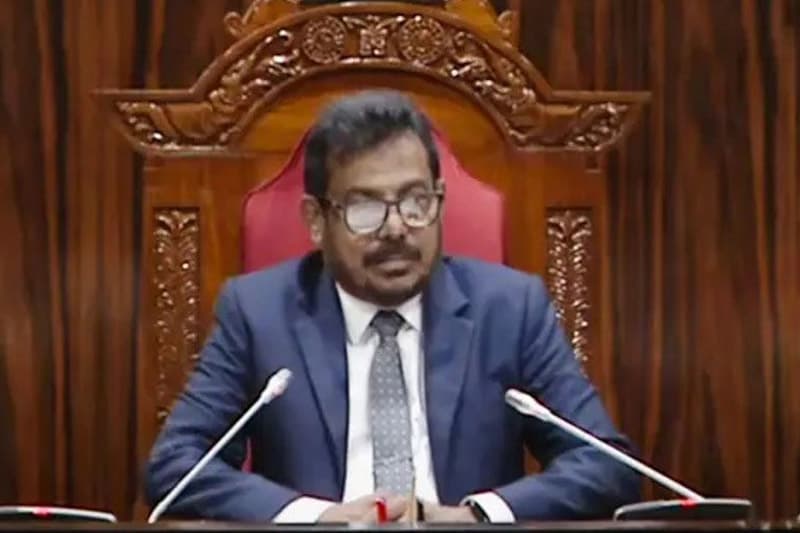 ගරු කථානායක ආචාර්ය අශෝක රංවලට අත නොතබනු......! - සමබිම පක්ෂය