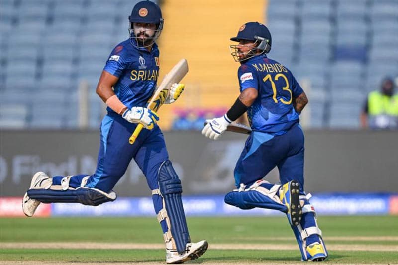 'අපි කොතනද ඉන්නේ කියලා බලන්න මේක හොඳ අවස්ථාවක්'
