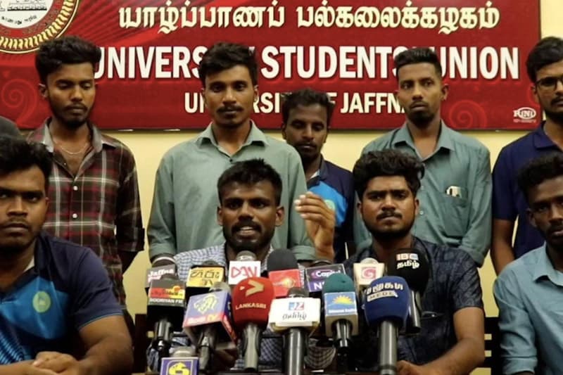 දකුණේ නිදහස් සමරු දා උතුර සහ නැගෙනහිරට 'කළු දිනයක්'