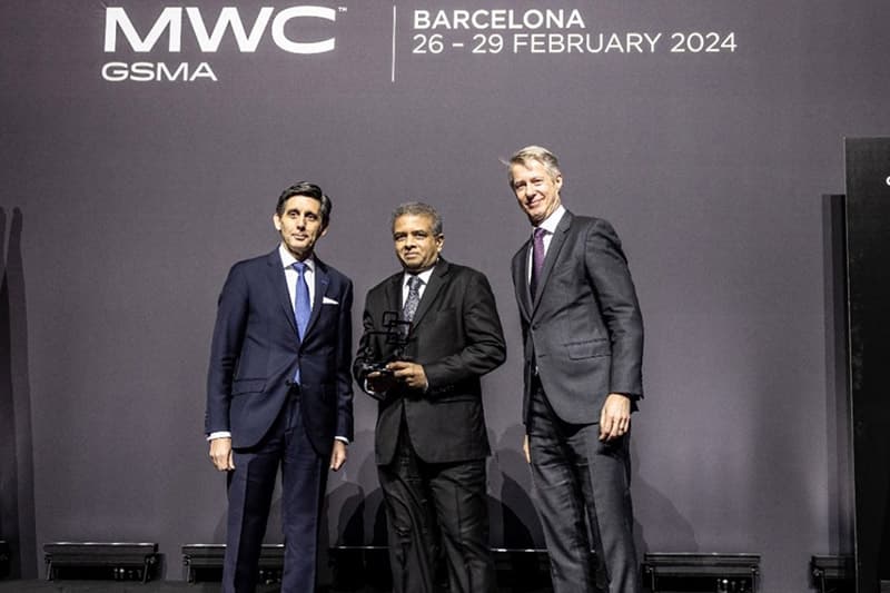 ආචාර්ය හාන්ස් විජයසූරිය GSMA සභාපති සම්මානයෙන් පිදුම් ලබයි