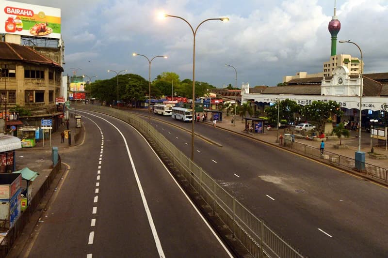 ගමේ පුරාජේරුවෙන් වැහුණු කොළඹ අවුරුද්ද | හර්ෂා සුගතදාස