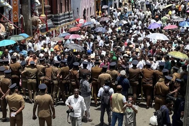 රනිල්ට එරෙහි නඩුකරය ක්රියාත්මක වෙද්දී අධිකරණය ඉදිරිපිට තත්ත්වය