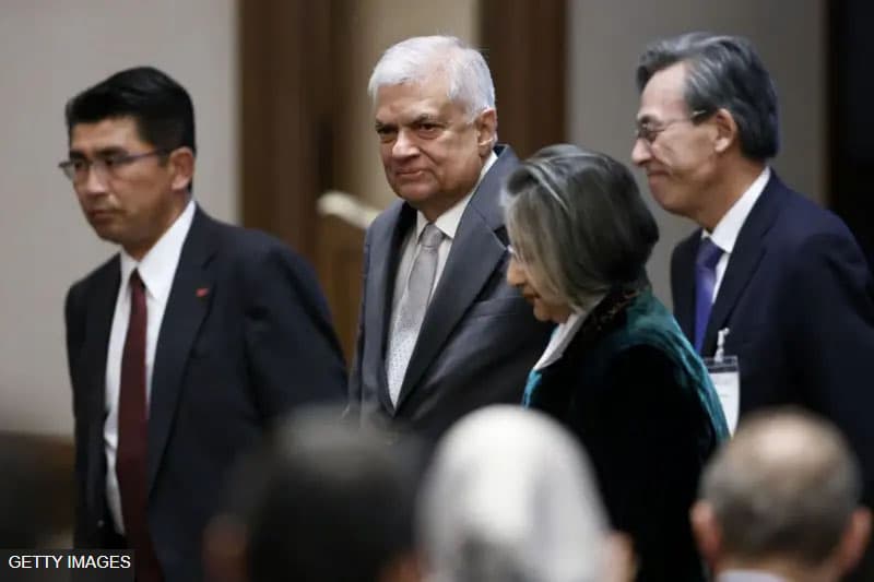 රනිල්ට ඇප නොදීමට හේතුන් සහ ආන්දෝලනාත්මක ලන්ඩන් සංචාරය ගැන ඔබ මේ තොරතුරු දන්නවා ද ?