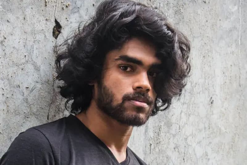 සත්සර නිමේෂ්ගේ මව සිය පුතාගේ මරණය පිලිබඳ සාධාරණ විනිශ්චයක් ඉල්ලයි (වීඩියෝ)